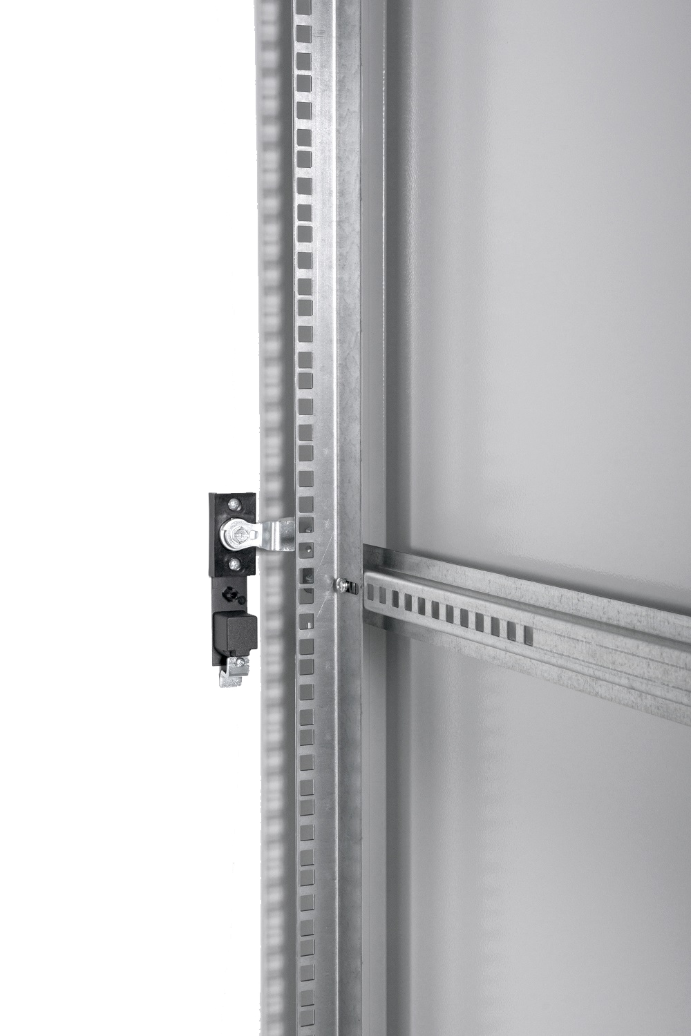 Шкаф телекоммуникационный напольный ЭКОНОМ 18U (600 × 600) дверь стекло, дверь металл  арт. ШТК-Э-18.6.6-13АА  купить у официального дистрибьютора в Санкт-Петербурге и Москве с доставкой.